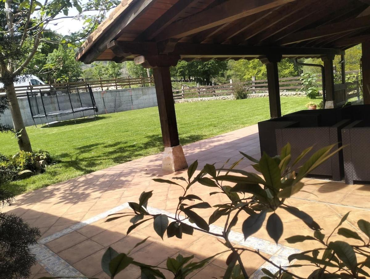 Casa De Pueblo Las Golondrinas De Luena San Miguel de Luena Ngoại thất bức ảnh