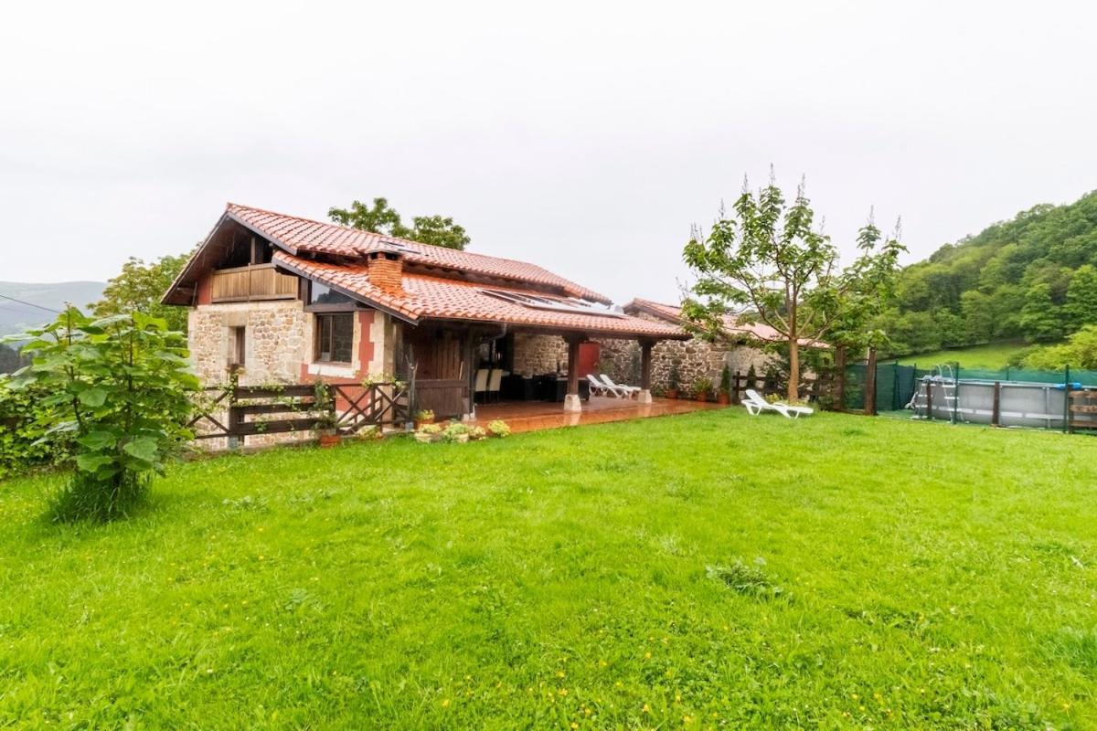 Casa De Pueblo Las Golondrinas De Luena San Miguel de Luena Ngoại thất bức ảnh